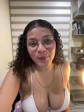 KendyLove  online show from 05-13-26, 05:03