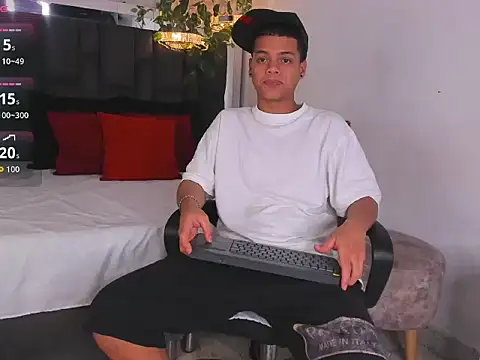 PATRIICKMILLER online show from 02-24-26, 03:46