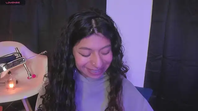 MilyFerrer online show from 05-15-26, 04:54