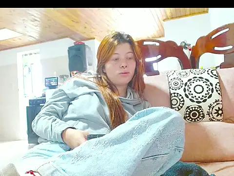 Snapshot of Emma_Rodriguez15 chatting on 02-25-26, 06:30 Emma Rodriguez15 online show from 02-25-26, 06:30