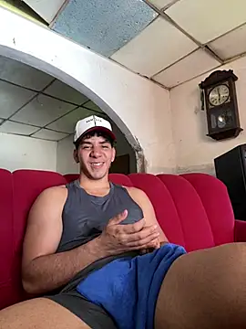 Alejandrososas online show from 06-19-26, 05:08