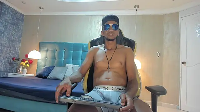 Snapshot of bray_1999 chatting on 02-28-26, 03:28 bray 1999 online show from 02-28-26, 03:28