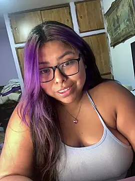 Snapshot of perritarebeldee chatting on 02-25-26, 12:33 perritarebeldee online show from 02-25-26, 12:33