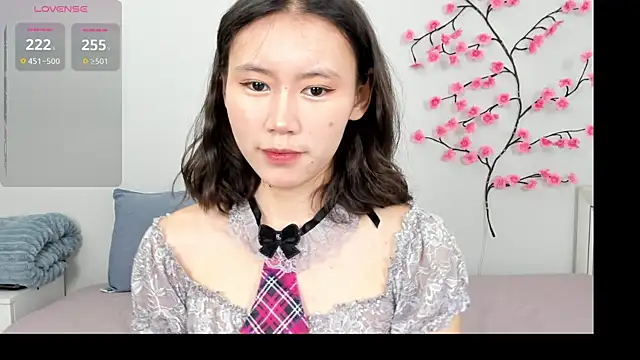 Kiraeko online show from 06-18-26, 10:15