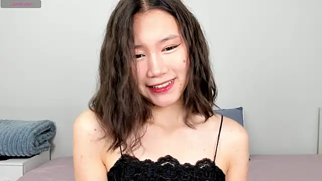 Kiraeko online show from 05-26-26, 05:16
