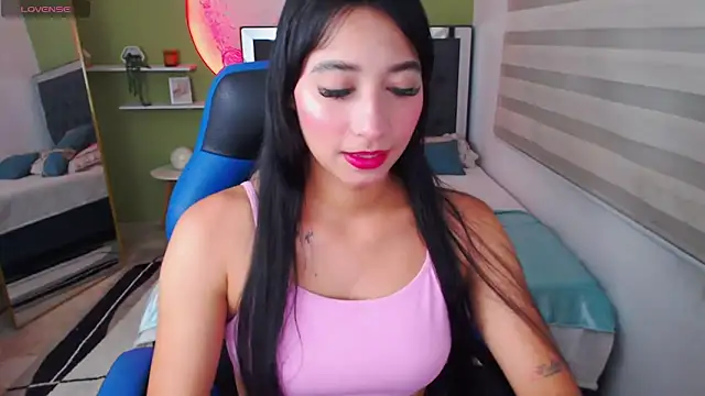ivvoncute online show from 05-13-26, 01:45