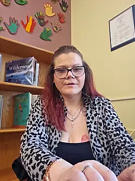 Sexymilf6992 online show from 05-16-26, 06:29