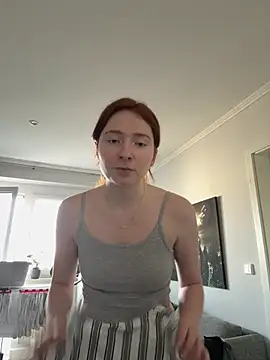 Snapshot of HoneyBunny18 chatting on 02-26-26, 01:22 HoneyBunny18 online show from 02-26-26, 01:22