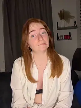 HoneyBunny18 online show from 04-09-26, 07:09