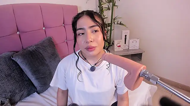 Valecute  online show from 06-26-26, 08:25