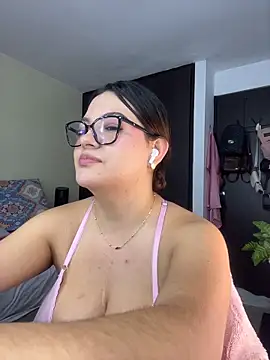 Ivy honey00 online show from 03-06-26, 09:37