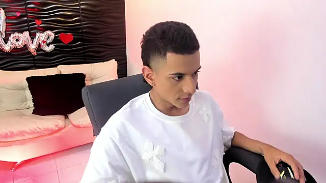 dominicjonnes online show from 03-30-26, 08:21