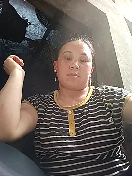 Snapshot of Dear_baby_ chatting on 03-01-26, 04:12 Dear baby online show from 03-01-26, 04:12