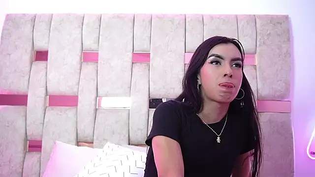 Fernanda thail  online show from 03-17-26, 03:53