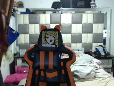 Snapshot of dulcecandy1919 chatting on 03-01-26, 03:17 dulcecandy1919 online show from 03-01-26, 03:17