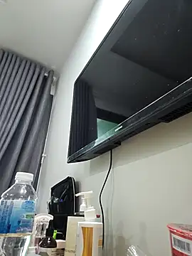 Snapshot of Halyken chatting on 02-26-26, 02:11 Halyken online show from 02-26-26, 02:11