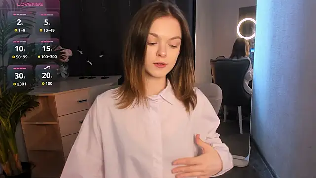  Molly Coy  online show from 05-24-26, 07:41