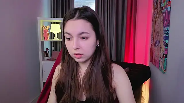 Snapshot of BellaThery chatting on 06-03-26, 05:19 BellaThery online show from 06-03-26, 05:19