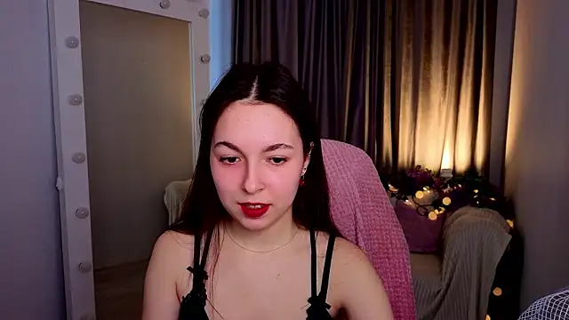 BellaThery online show from 03-26-26, 05:06