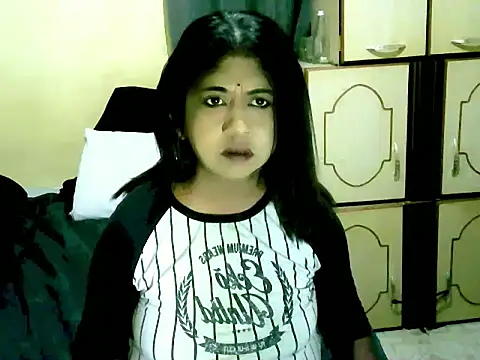 IndianPleasures21 online show from 06-01-26, 06:51