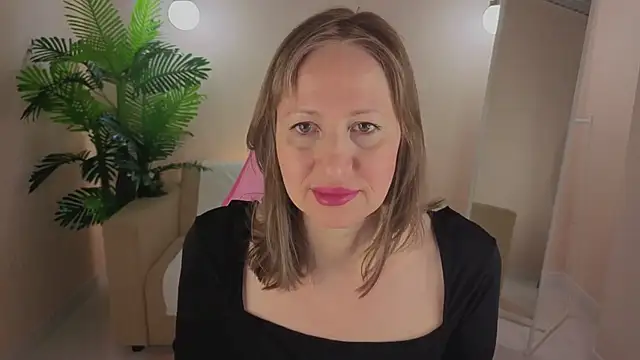 Snapshot of Elizabeth_Andersonn chatting on 03-03-26, 01:45 Elizabeth Andersonn online show from 03-03-26, 01:45