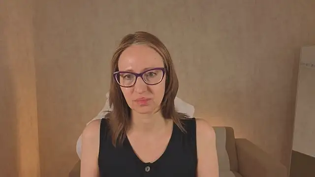 Snapshot of Elizabeth_Andersonn chatting on 04-10-26, 01:12 Elizabeth Andersonn online show from 04-10-26, 01:12