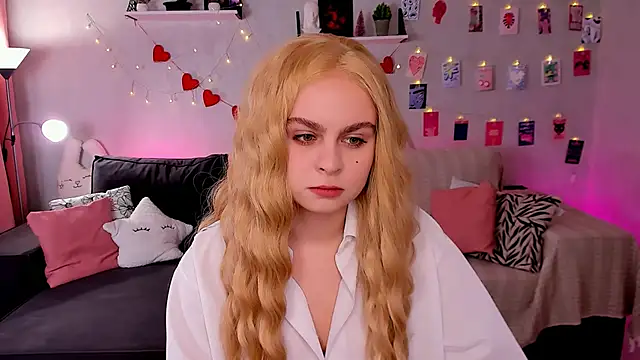 VivienAllen online show from 02-22-26, 09:11