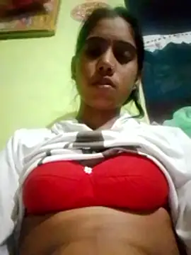 wifedesi7050 online show from 04-08-26, 08:21