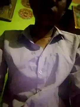Snapshot of wifedesi7050 chatting on 06-11-26, 04:37 wifedesi7050 online show from 06-11-26, 04:37
