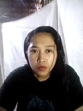 Snapshot of Radiant_smile chatting on 04-28-26, 03:00 Radiant smile online show from 04-28-26, 03:00