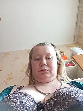 KiraStanton online show from 05-19-26, 12:34