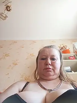 KiraStanton online show from 06-19-26, 11:27