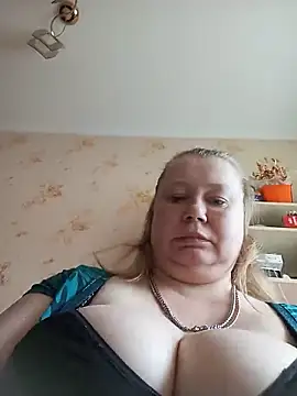 KiraStanton online show from 06-07-26, 05:34