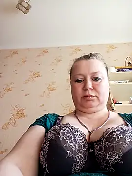KiraStanton online show from 04-28-26, 12:42