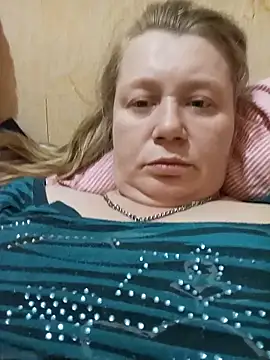 KiraStanton online show from 05-17-26, 12:21