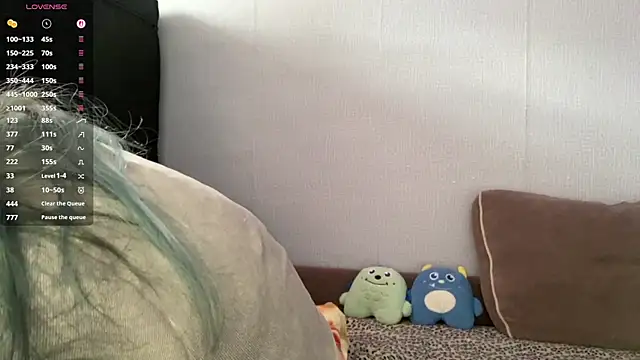 Emmibrilson online show from 04-11-26, 12:09