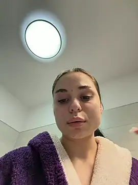 Olivia Noor online show from 03-31-26, 09:39