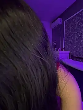 Olivia Noor online show from 04-17-26, 11:40