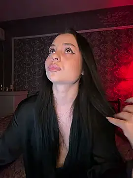 Olivia Noor online show from 05-19-26, 01:56