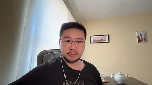 Snapshot of jasonryu2025 chatting on 04-25-26, 12:41 jasonryu2025 online show from 04-25-26, 12:41