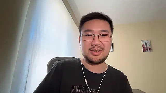 Snapshot of jasonryu2025 chatting on 04-25-26, 01:41 jasonryu2025 online show from 04-25-26, 01:41