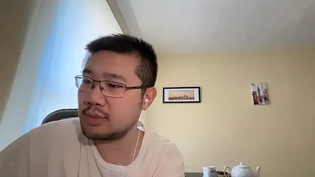 Snapshot of jasonryu2025 chatting on 04-23-26, 12:29 jasonryu2025 online show from 04-23-26, 12:29