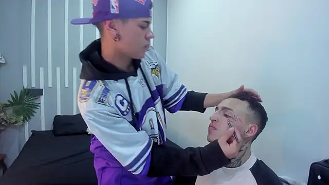 Snapshot of Mk_Desire chatting on 02-25-26, 02:23 Mk Desire online show from 02-25-26, 02:23