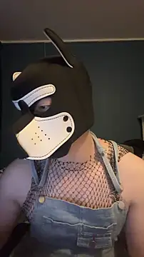 Snapshot of Jason_S223 chatting on 05-07-26, 10:51 Jason S223 online show from 05-07-26, 10:51