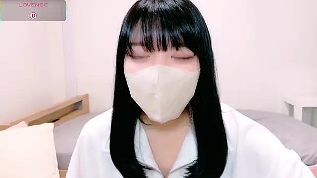 natsuka-chan online show from 04-05-26, 05:47