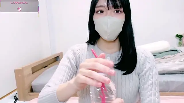 natsuka-chan online show from 04-08-26, 11:01