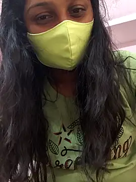 Snapshot of Shaliniqueen chatting on 03-04-26, 10:34 Shaliniqueen online show from 03-04-26, 10:34