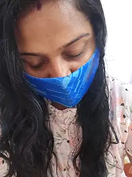 Shaliniqueen online show from 06-19-26, 06:30