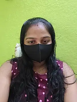 Shaliniqueen online show from 06-18-26, 08:02