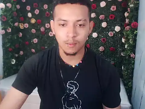 Snapshot of dylans_brown chatting on 02-28-26, 01:33 dylans brown online show from 02-28-26, 01:33